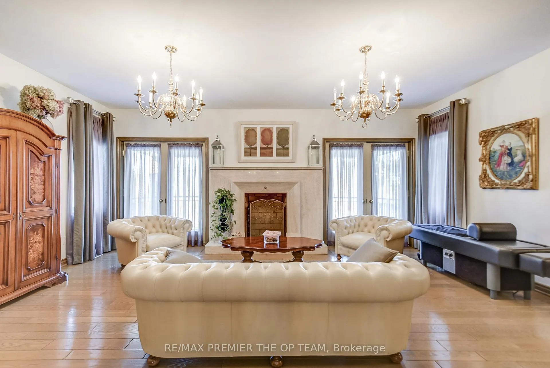 Photo 26 of 118 Cowan Drive, Vaughan, East Woodbridge — HOMEH