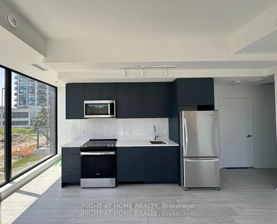 Photo 6 of Unit 184 F, 1608 Charles Street, Whitby, Port Whitby — HOMEH