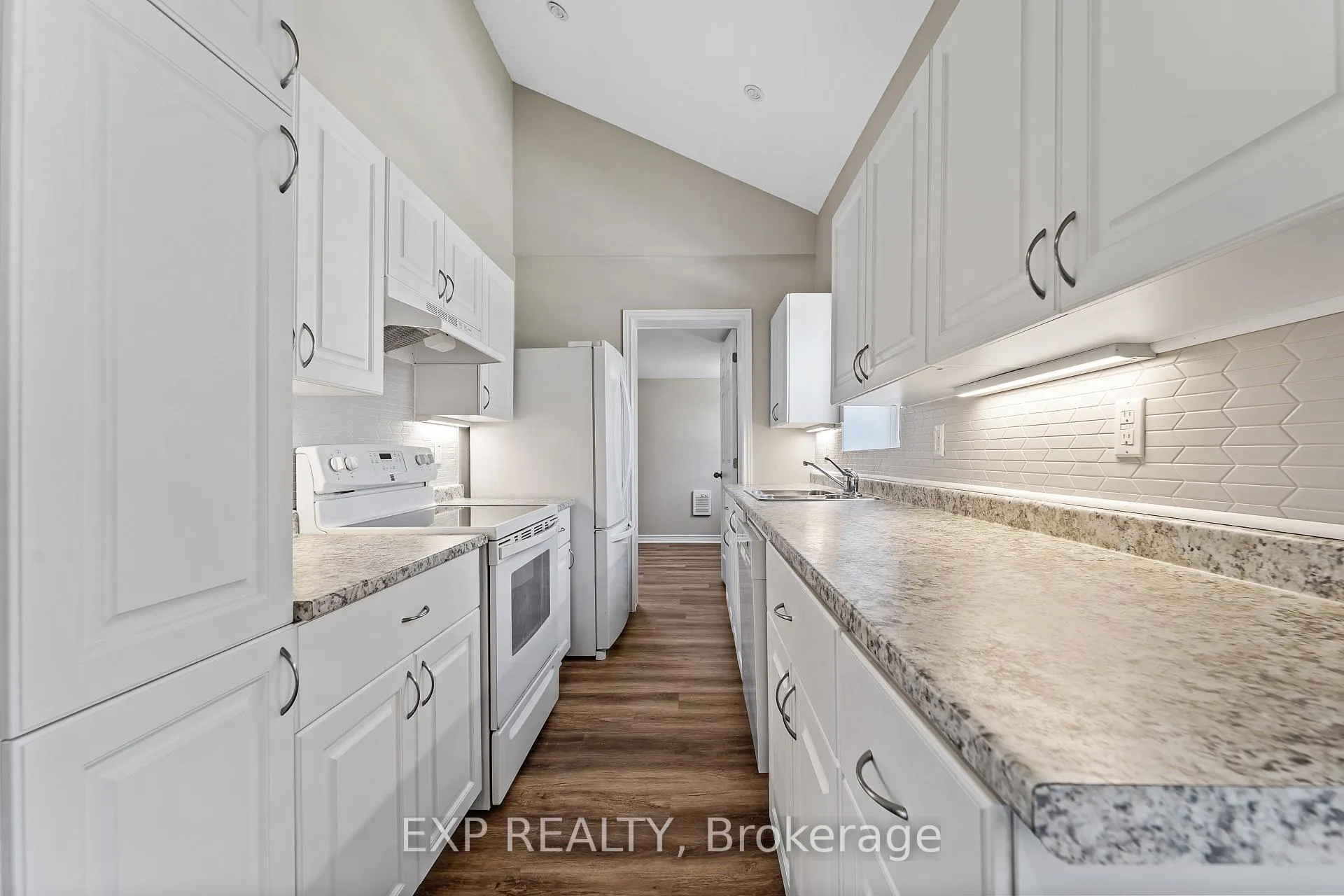 Photo 3 of Unit Unit A, 44 West Front Street, Stirling-Rawdon, Stirling Ward — HOMEH
