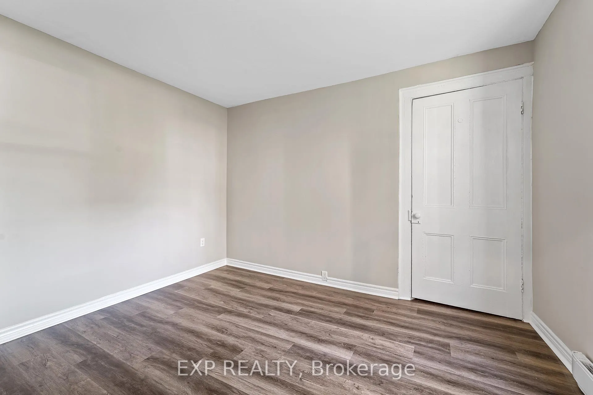 Photo 7 of Unit Unit A, 44 West Front Street, Stirling-Rawdon, Stirling Ward — HOMEH