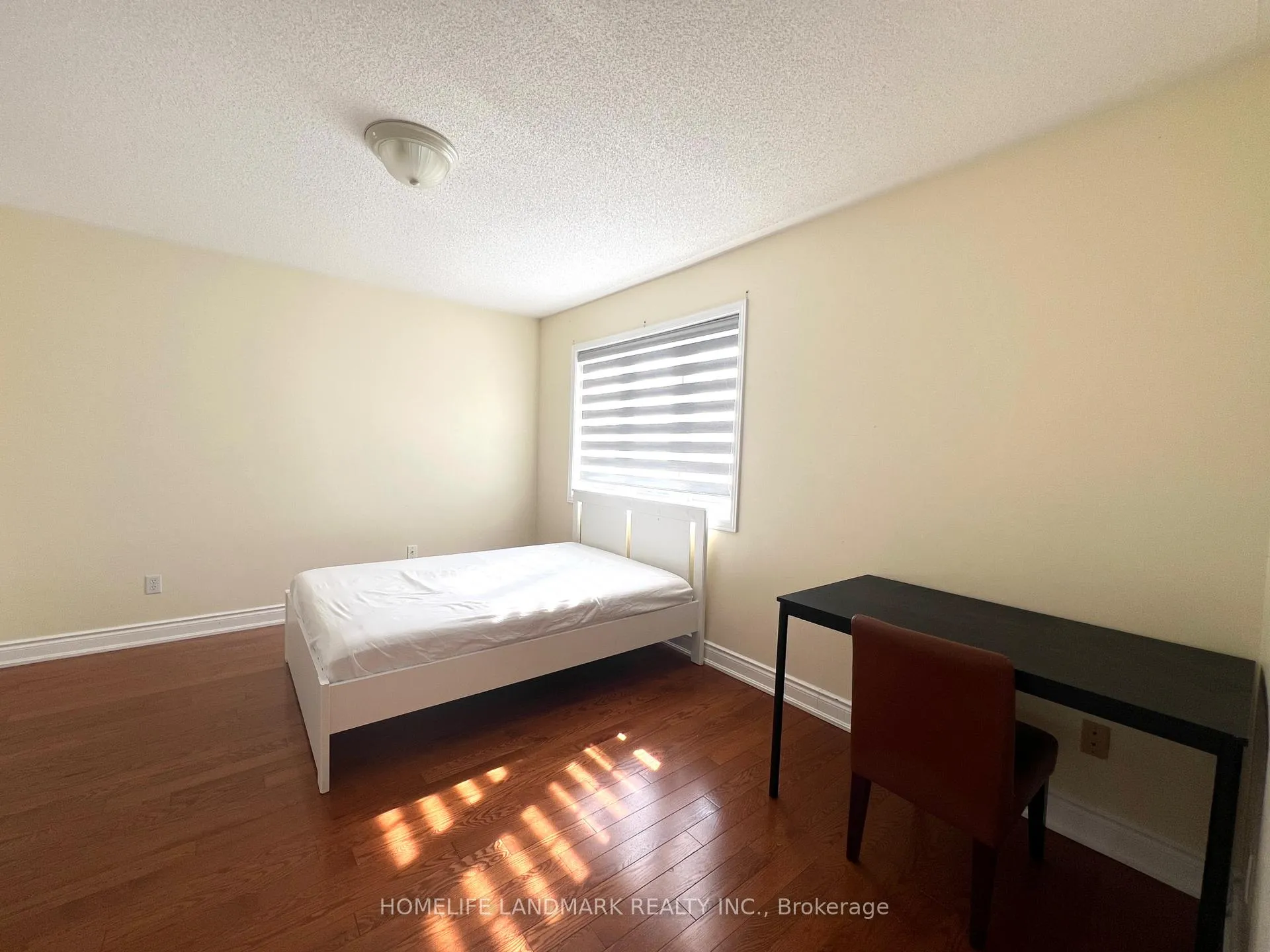 Photo 3 of 37 Cartmel Drive, Markham, Milliken Mills East — HOMEH