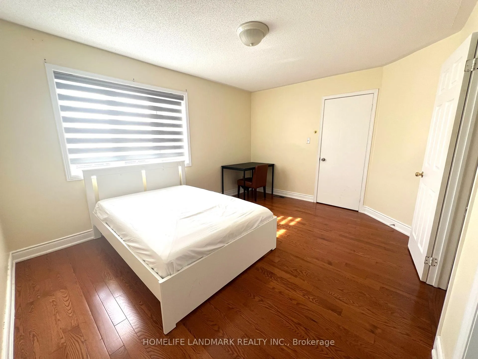 Photo 4 of 37 Cartmel Drive, Markham, Milliken Mills East — HOMEH