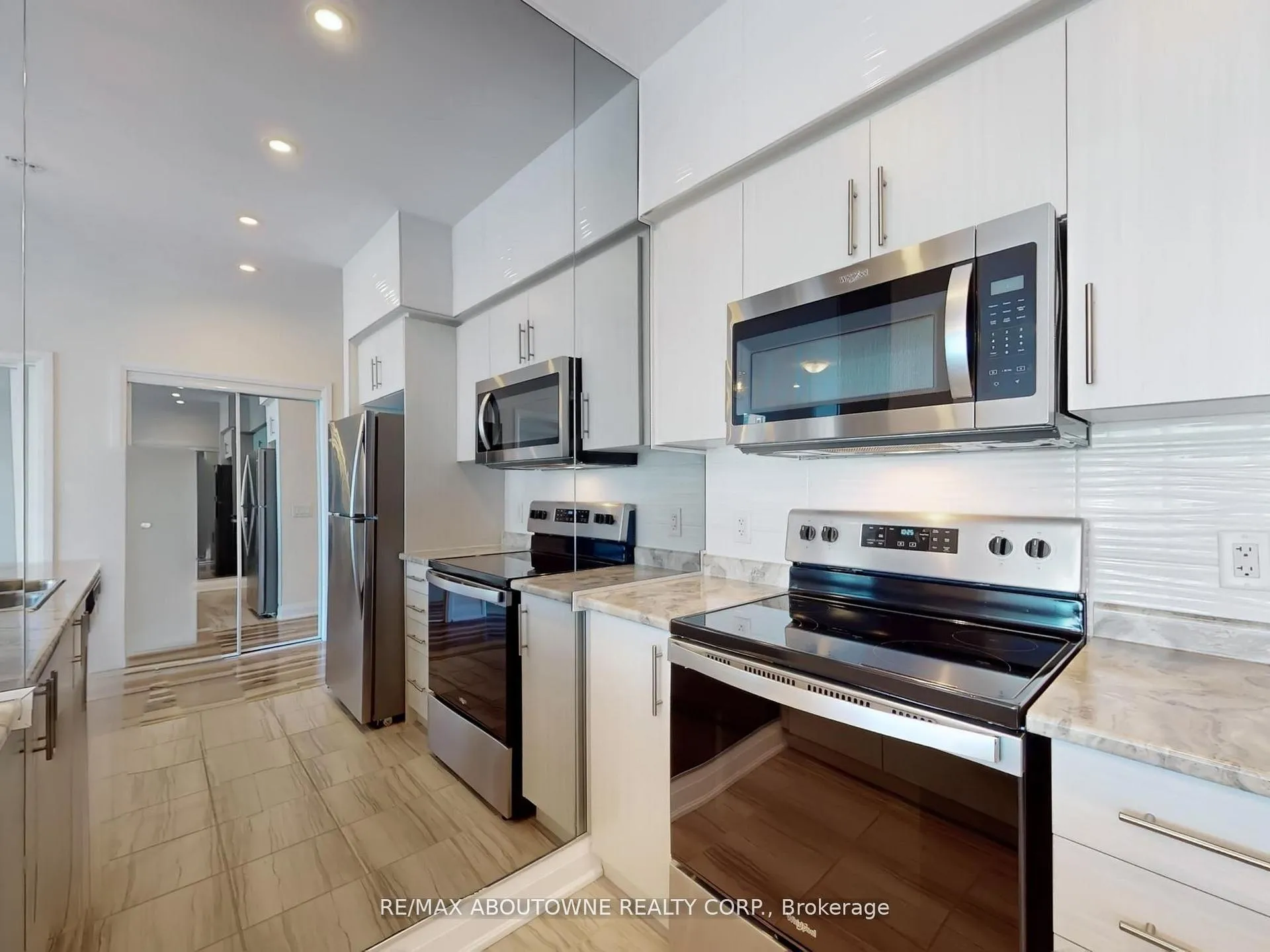 Photo 12 of Unit 505, 16 Concord Place, Grimsby, Grimsby Beach — HOMEH