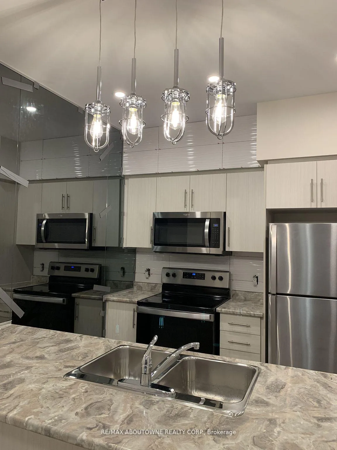 Photo 13 of Unit 505, 16 Concord Place, Grimsby, Grimsby Beach — HOMEH