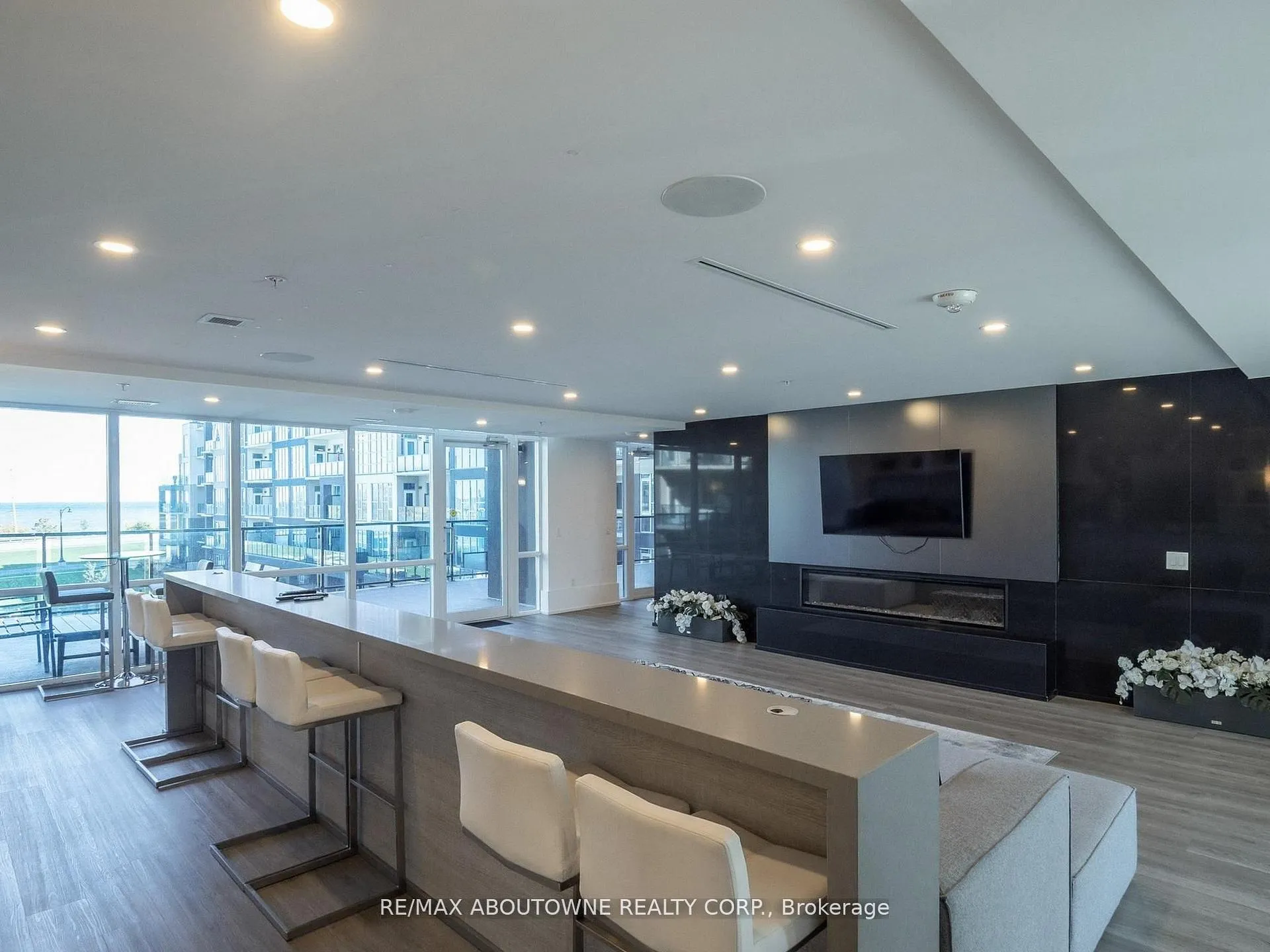 Photo 34 of Unit 505, 16 Concord Place, Grimsby, Grimsby Beach — HOMEH