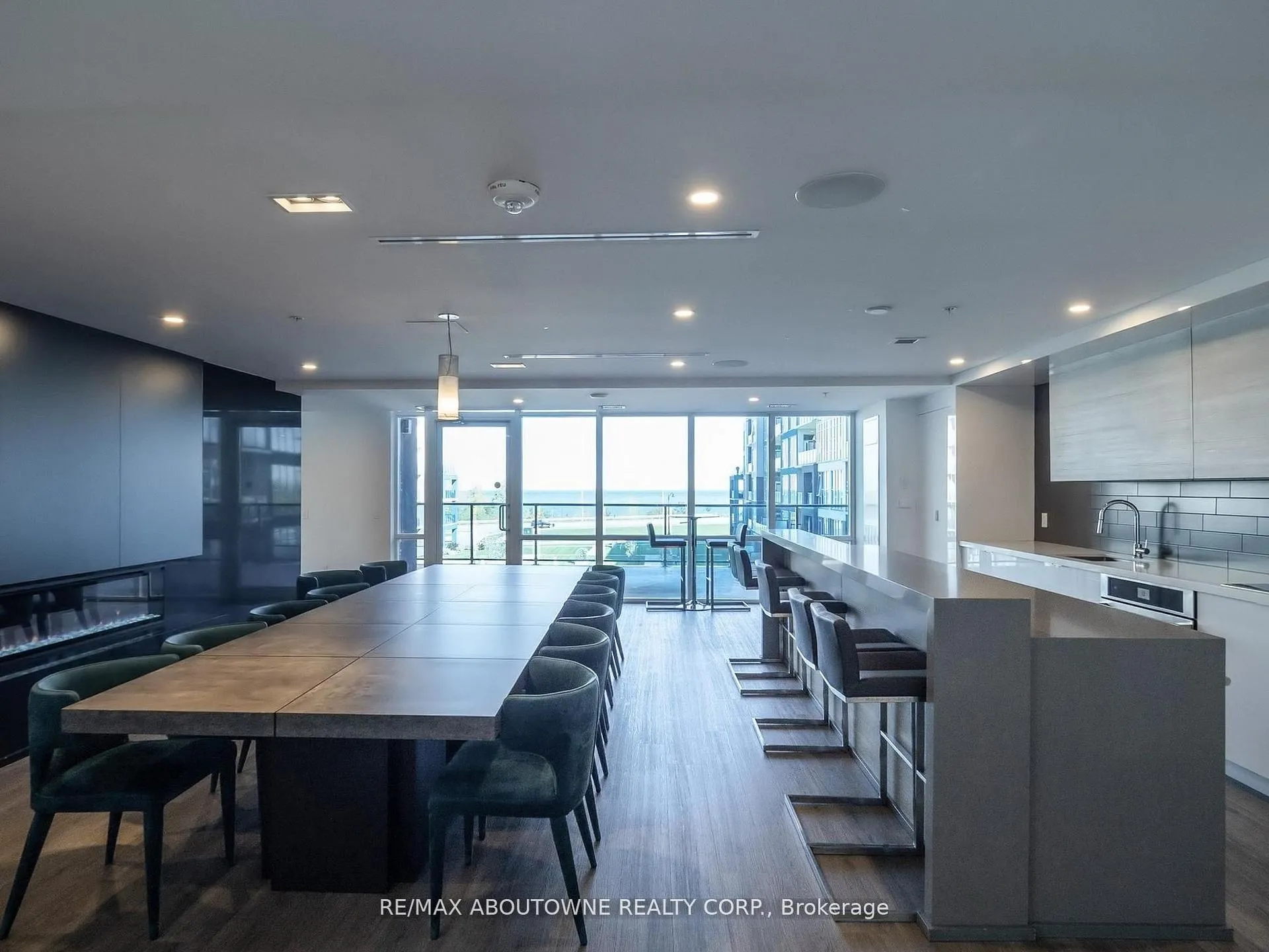 Photo 36 of Unit 505, 16 Concord Place, Grimsby, Grimsby Beach — HOMEH