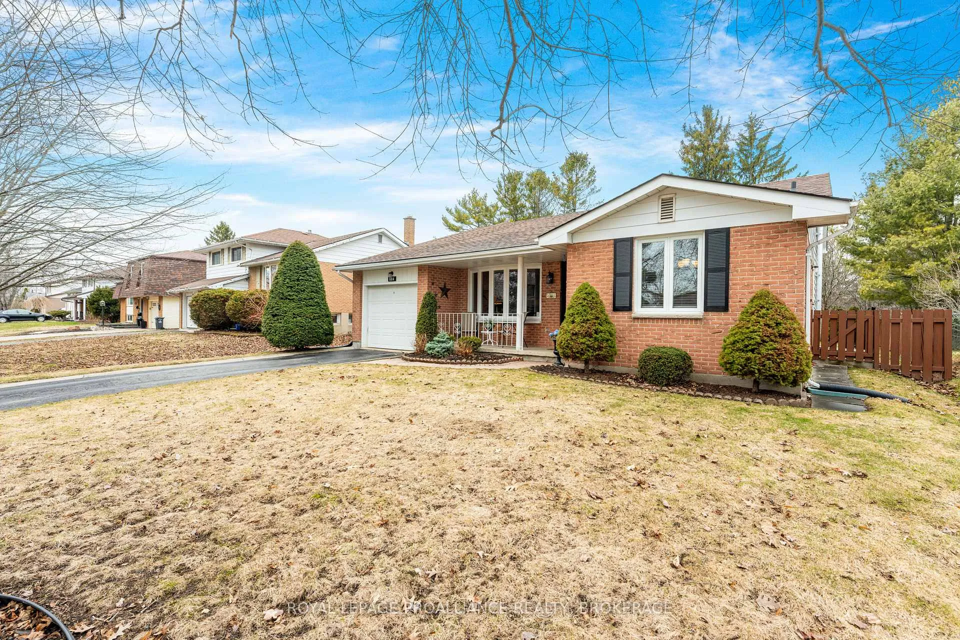 Photo 3 of 884 Auden Park Drive, Kingston, City Southwest — HOMEH