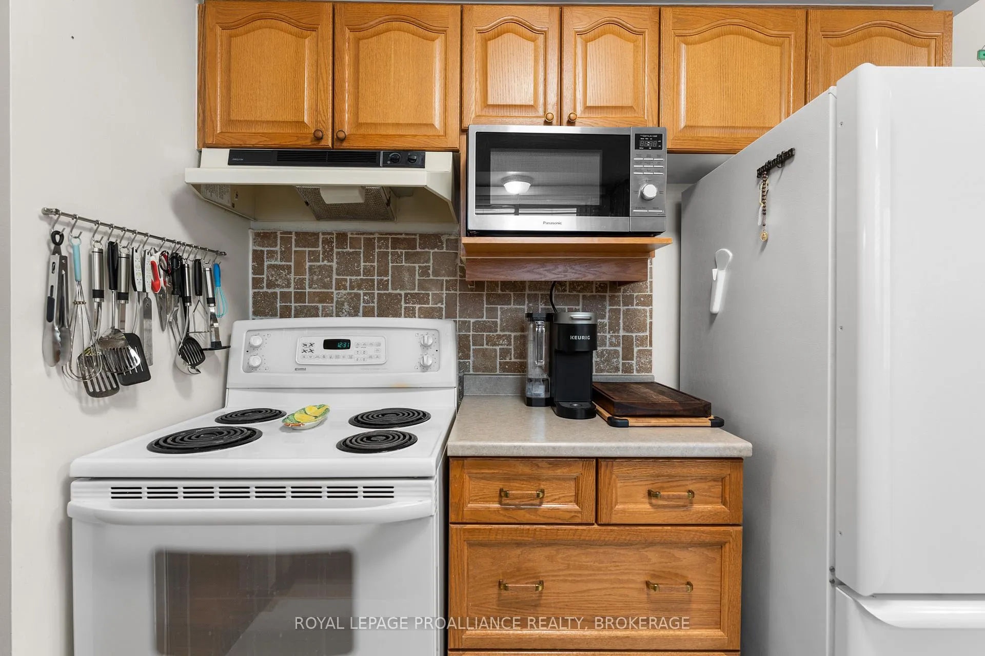 Photo 12 of 884 Auden Park Drive, Kingston, City Southwest — HOMEH