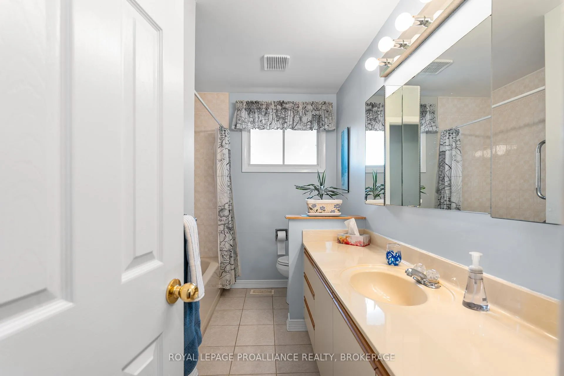Photo 23 of 884 Auden Park Drive, Kingston, City Southwest — HOMEH