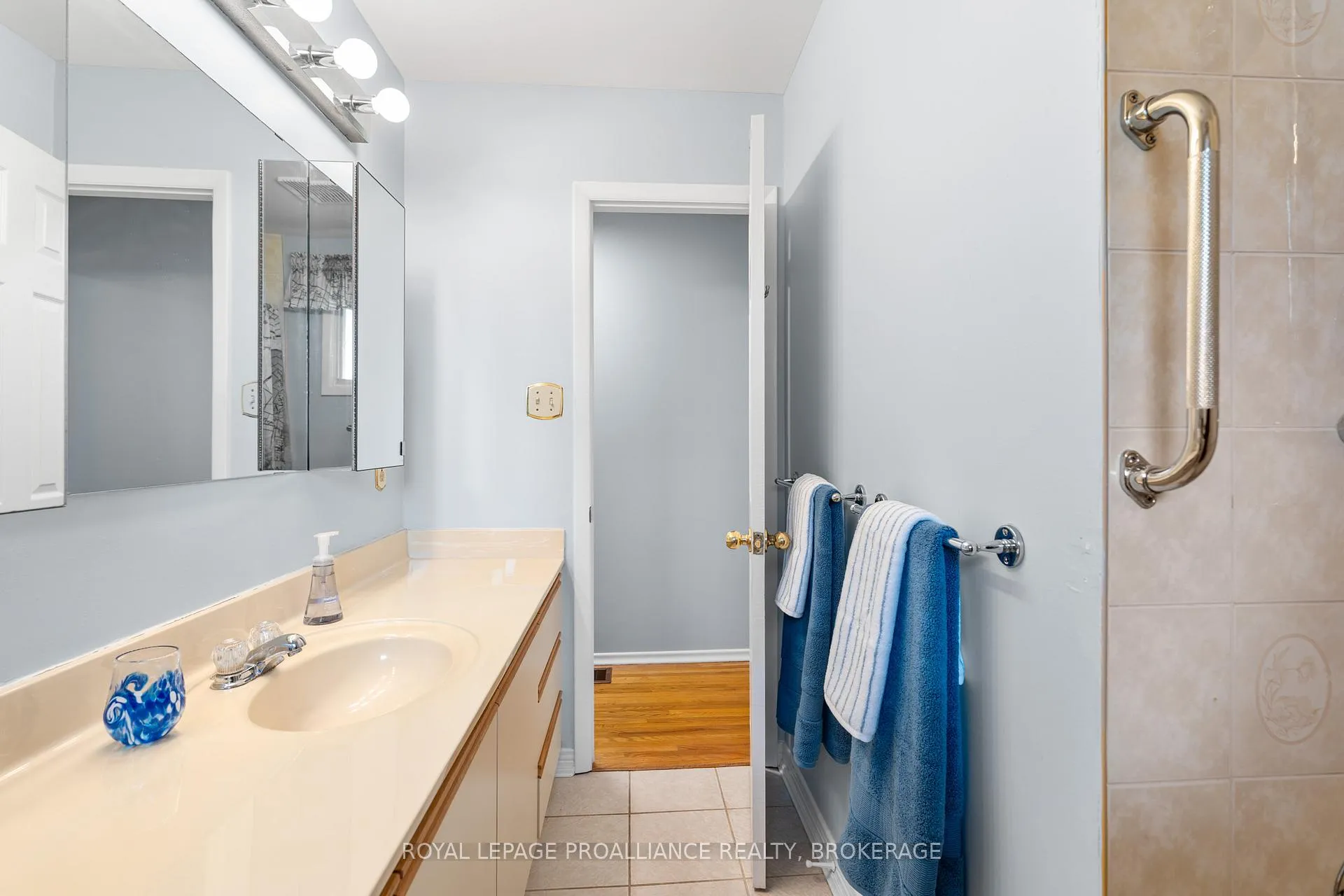 Photo 24 of 884 Auden Park Drive, Kingston, City Southwest — HOMEH
