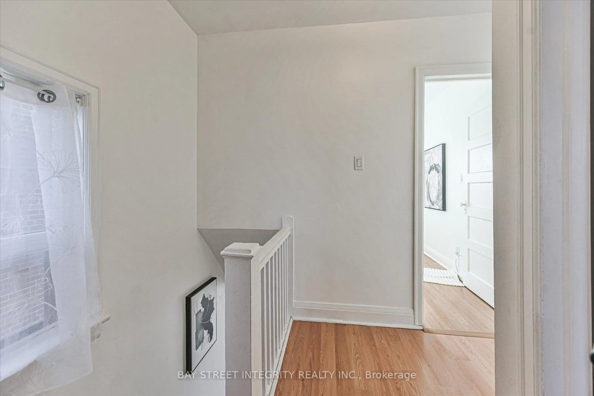Photo 12 of 5 Regent Street, Toronto, Keelesdale-Eglinton West — HOMEH