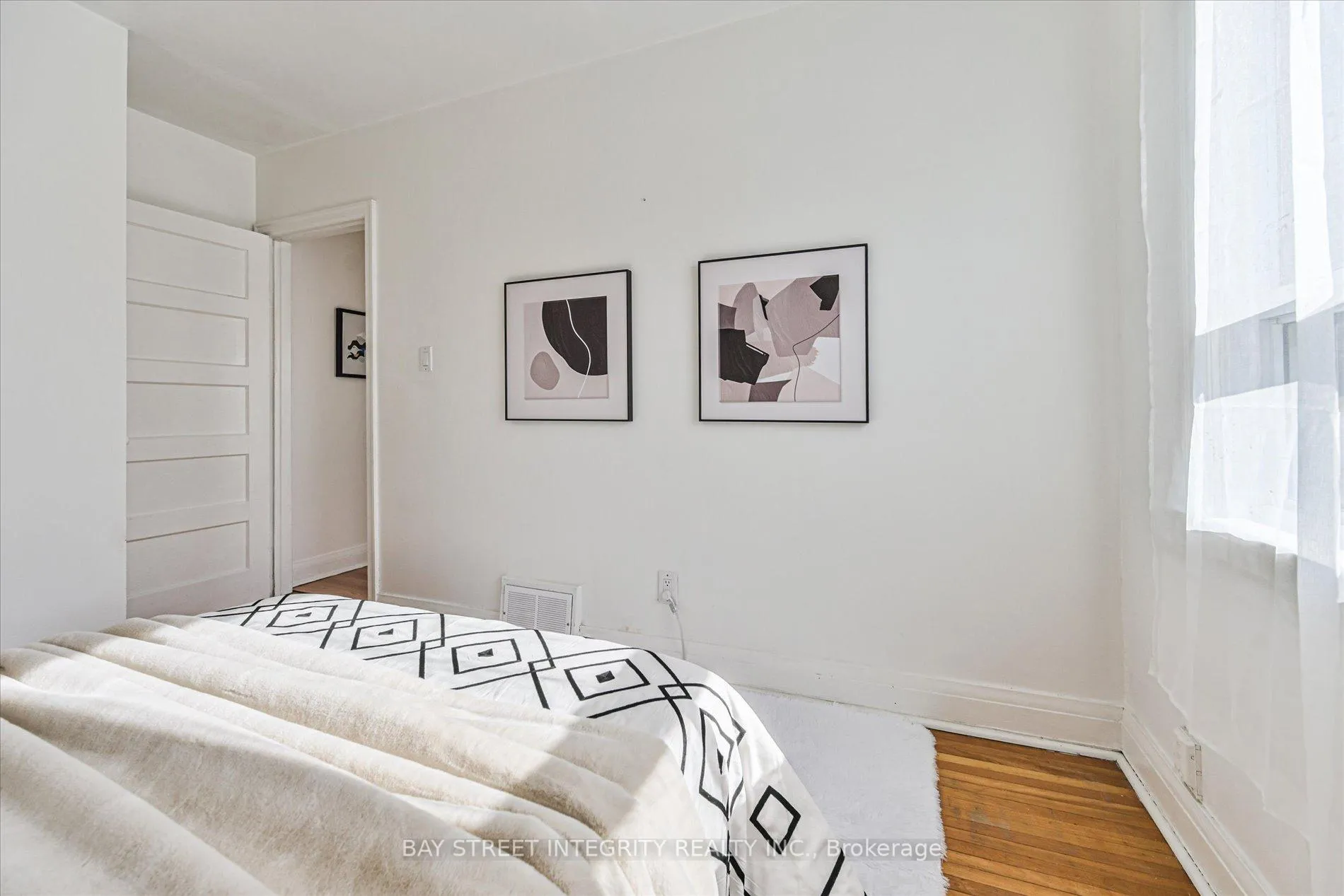 Photo 15 of 5 Regent Street, Toronto, Keelesdale-Eglinton West — HOMEH