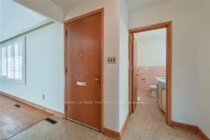 Photo 17 of 112 Academy Street, Hamilton, Ancaster — HOMEH
