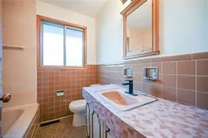 Photo 19 of 112 Academy Street, Hamilton, Ancaster — HOMEH