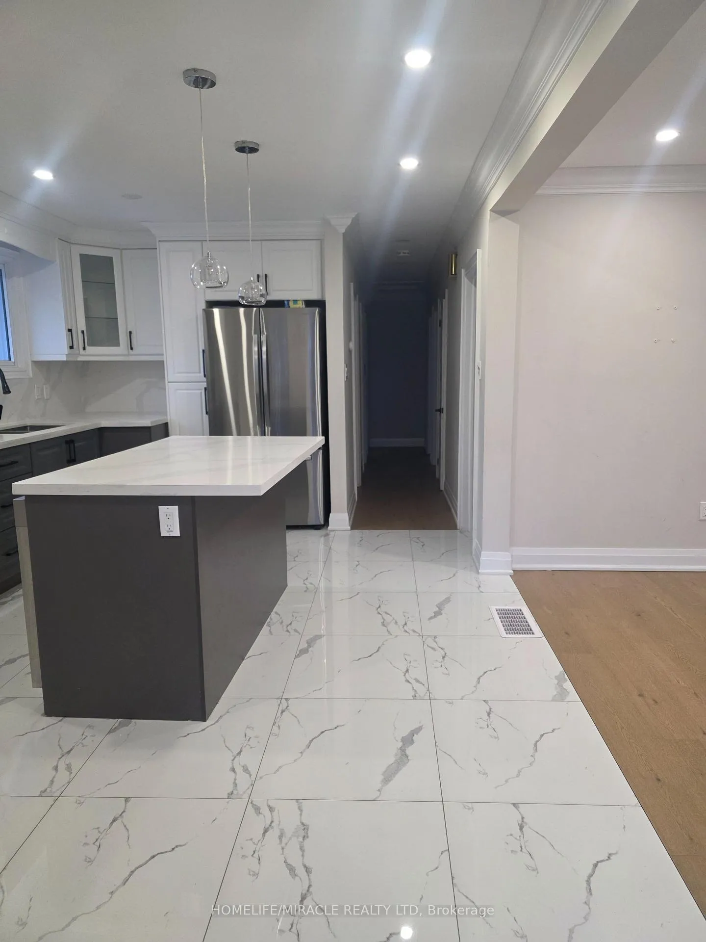 Photo 2 of 134 Keewatin Street S, Oshawa, Donevan — HOMEH