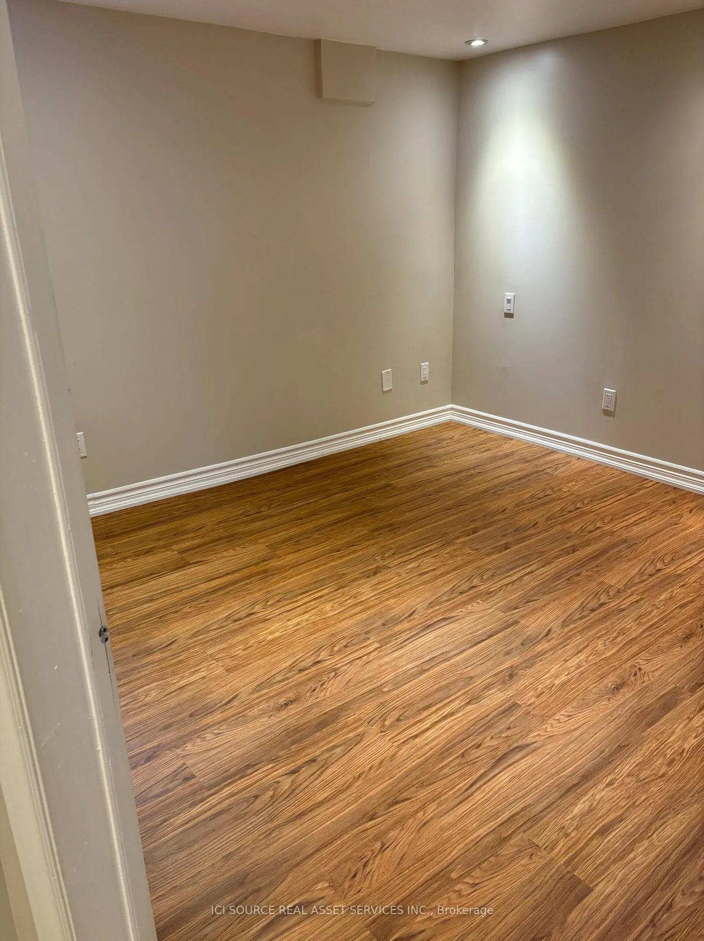 Photo 10 of Unit B, 474 Arnhem Drive, Oshawa, O'Neill — HOMEH