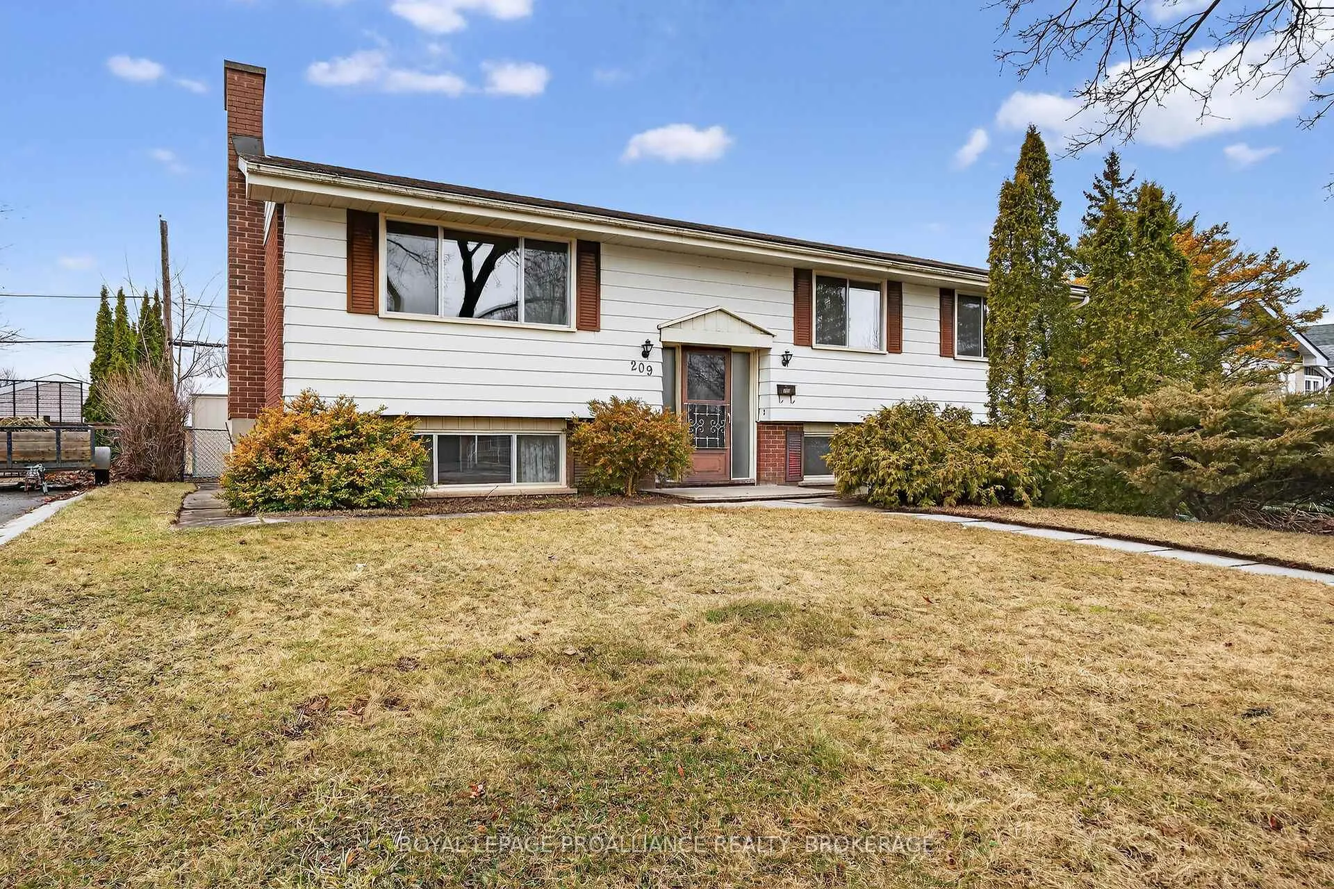 Front of 209 Glen Castle Road