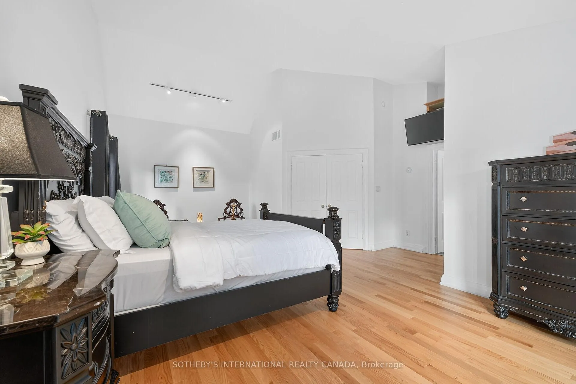 Photo 25 of 774 Old Dundas Road, Hamilton, Rural Ancaster — HOMEH