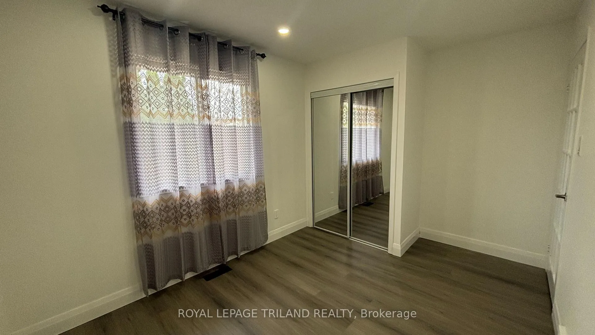 Photo 7 of 136 River Run Terrace, London, East P — HOMEH