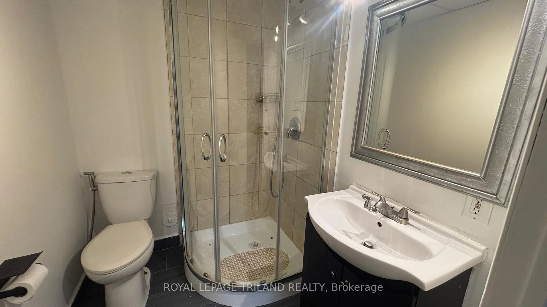 Photo 8 of 136 River Run Terrace, London, East P — HOMEH