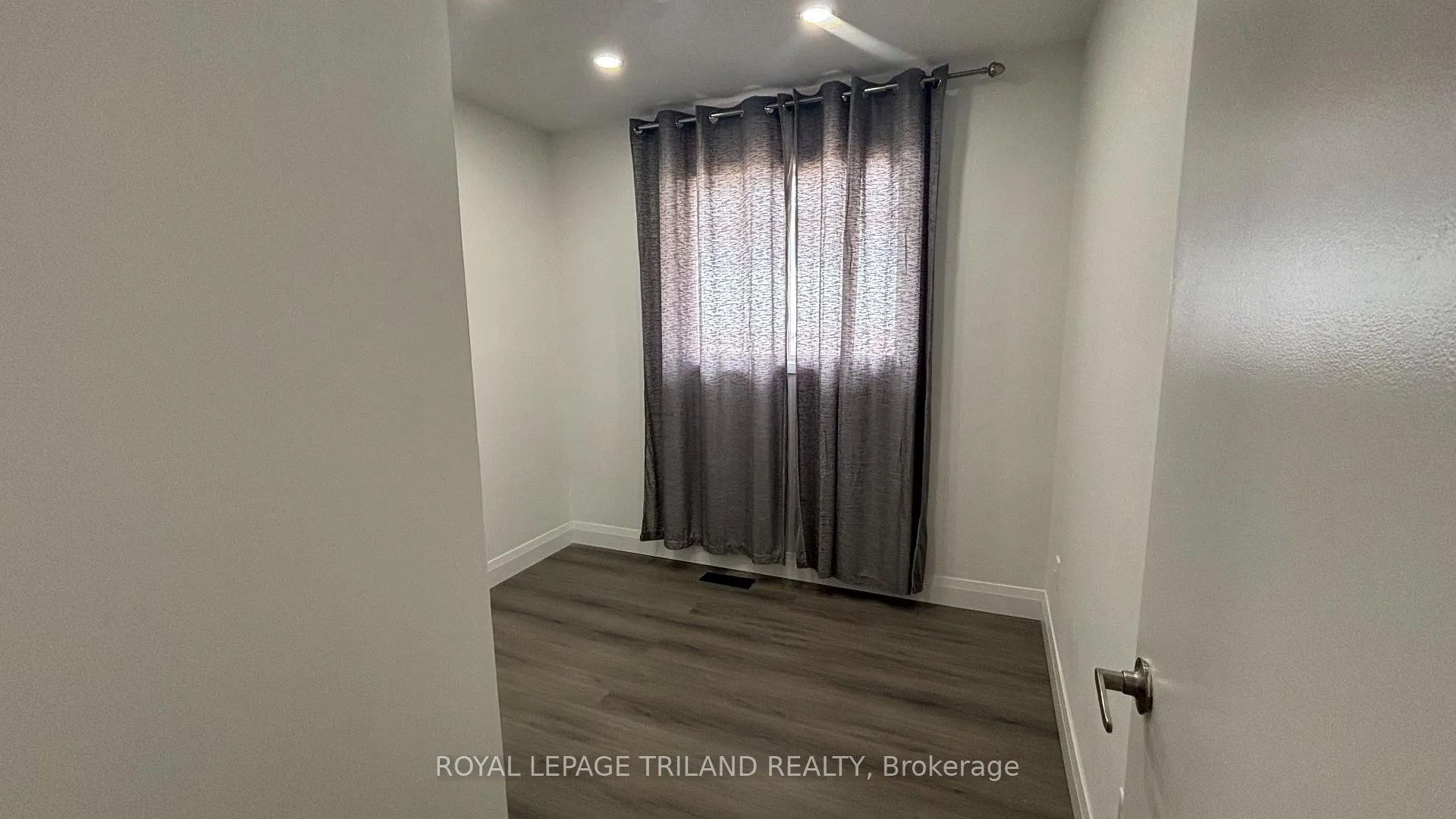 Photo 9 of 136 River Run Terrace, London, East P — HOMEH