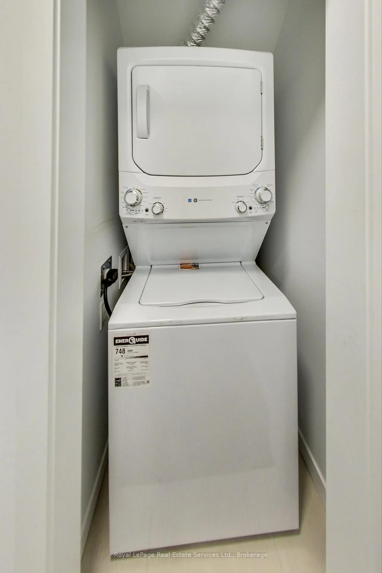 Photo 15 of Unit Main, 846 Carlaw Avenue, Toronto, Playter Estates-Danforth — HOMEH