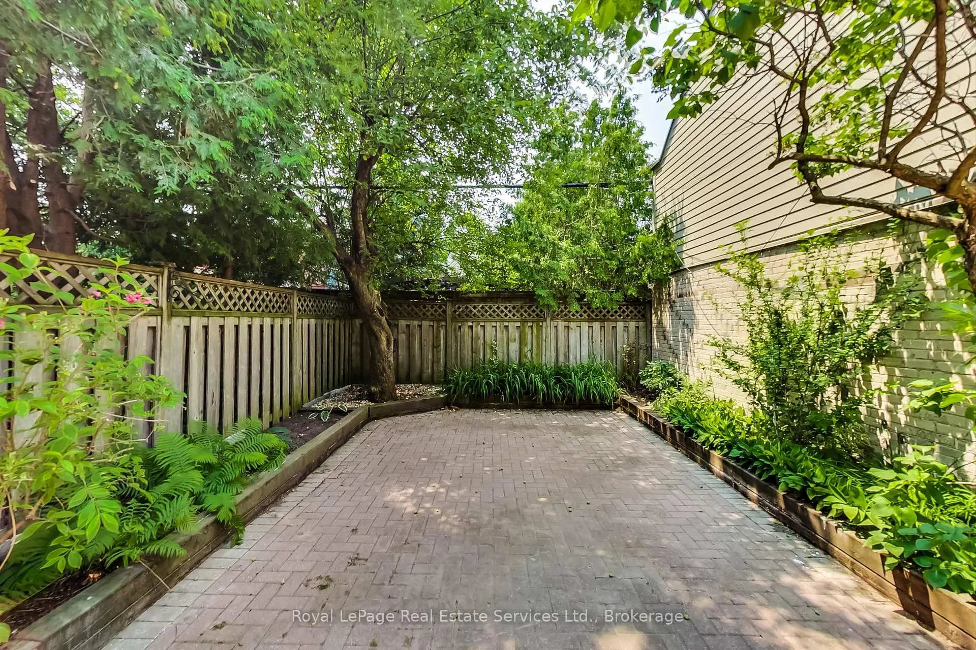 Photo 17 of Unit Main, 846 Carlaw Avenue, Toronto, Playter Estates-Danforth — HOMEH