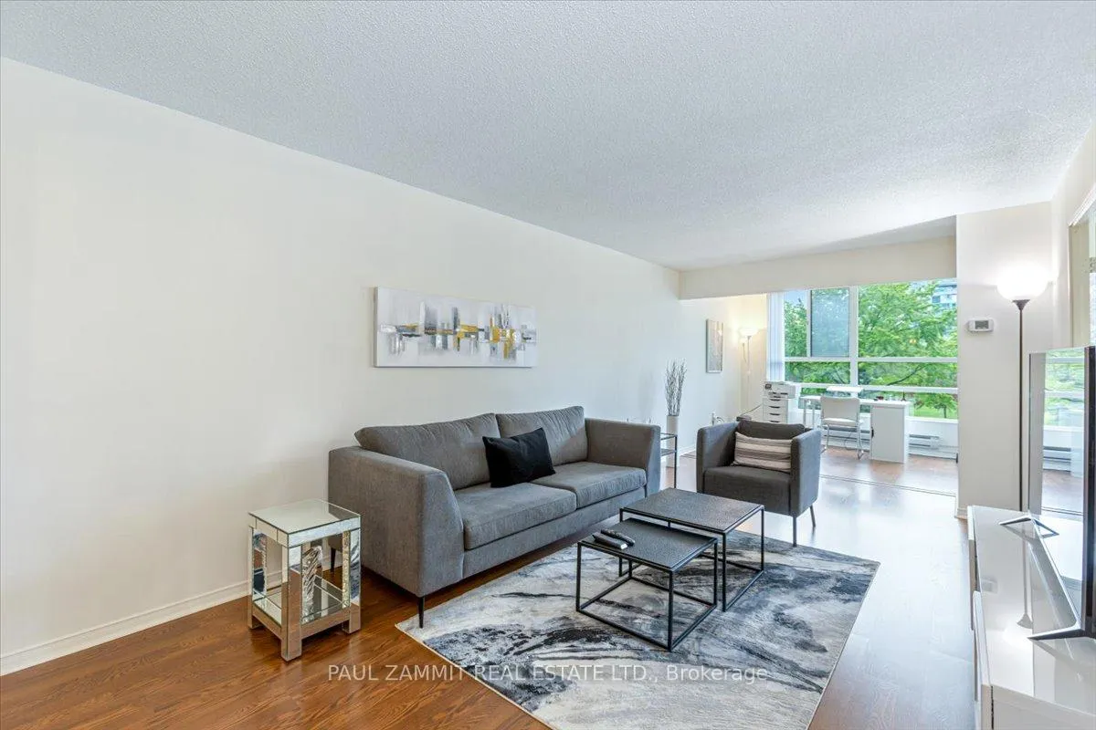 Photo 5 of Unit 214, 7825 Bayview Avenue, Markham, Aileen-Willowbrook — HOMEH