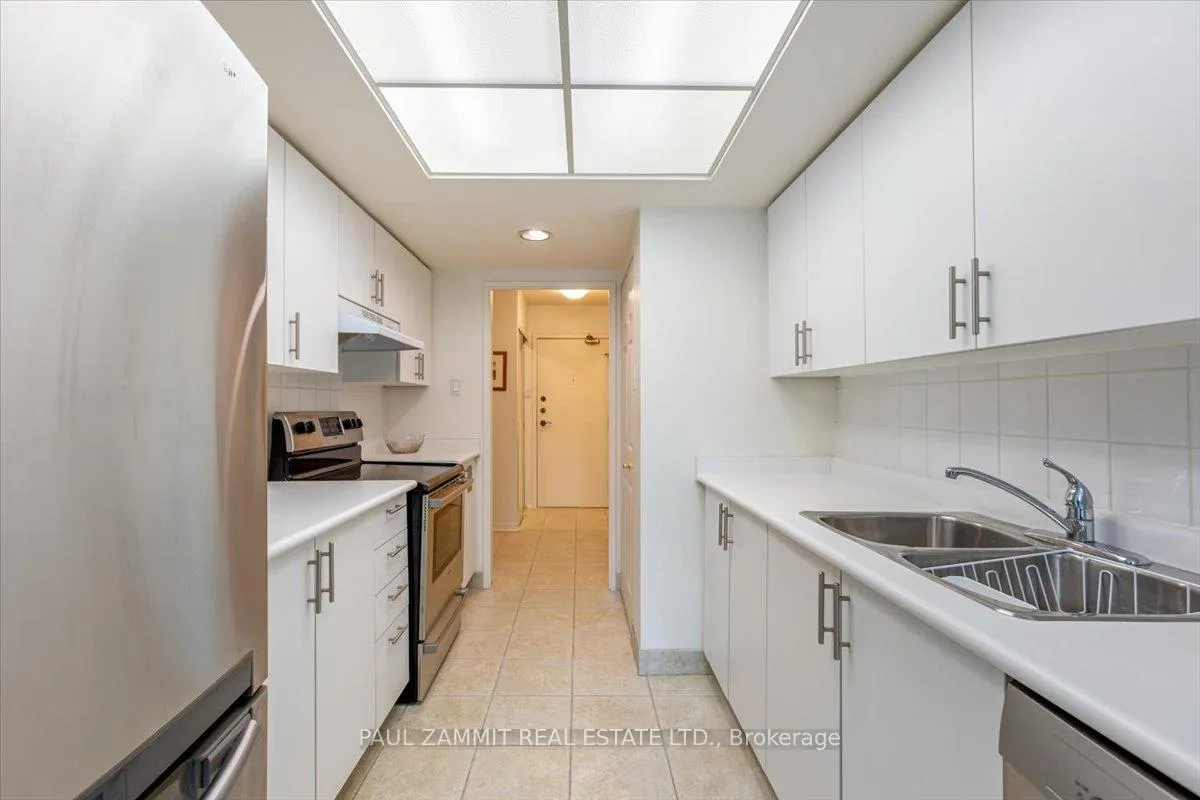 Photo 11 of Unit 214, 7825 Bayview Avenue, Markham, Aileen-Willowbrook — HOMEH