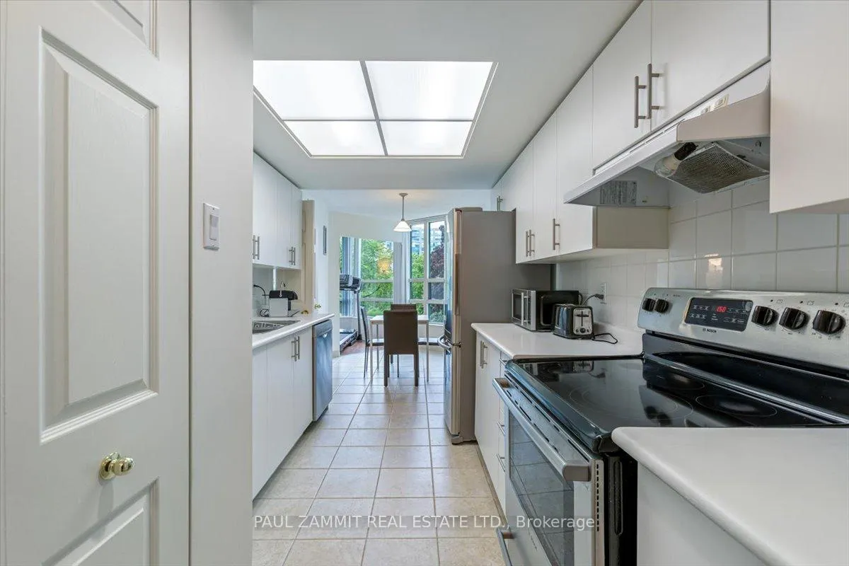 Photo 13 of Unit 214, 7825 Bayview Avenue, Markham, Aileen-Willowbrook — HOMEH