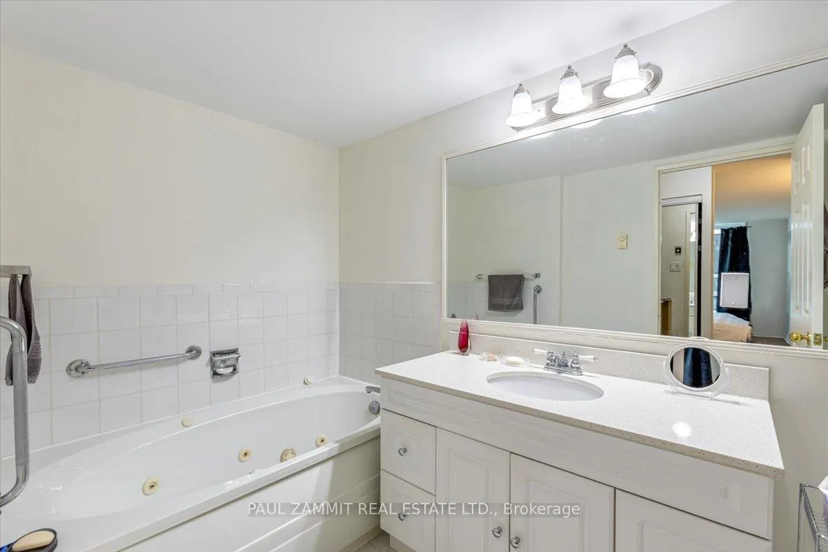 Photo 21 of Unit 214, 7825 Bayview Avenue, Markham, Aileen-Willowbrook — HOMEH