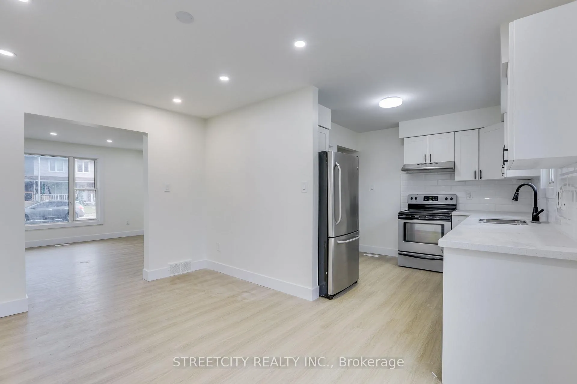 Photo 9 of 25 Augusta Crescent, London, South E — HOMEH