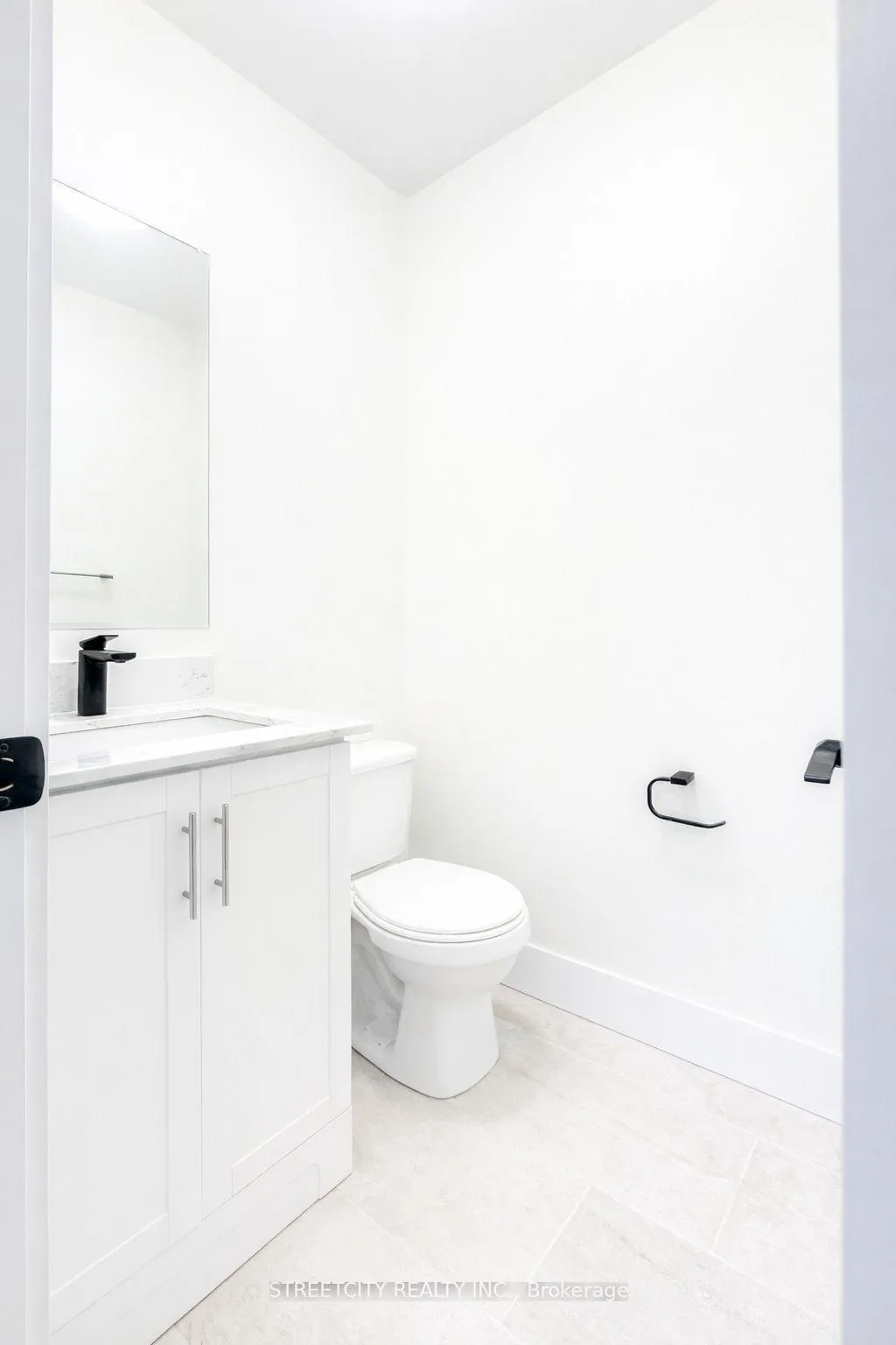 Photo 14 of 25 Augusta Crescent, London, South E — HOMEH