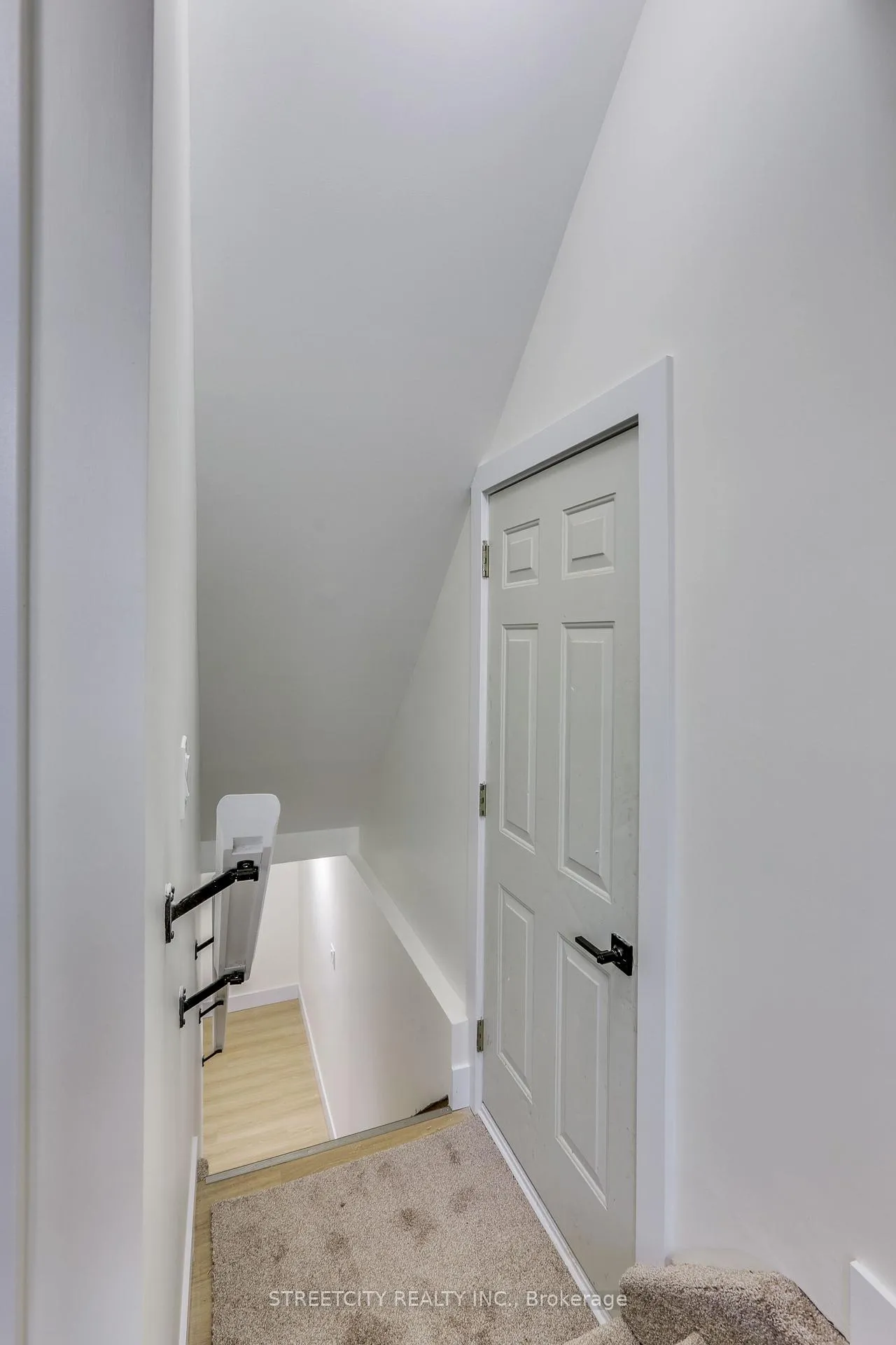 Photo 15 of 25 Augusta Crescent, London, South E — HOMEH