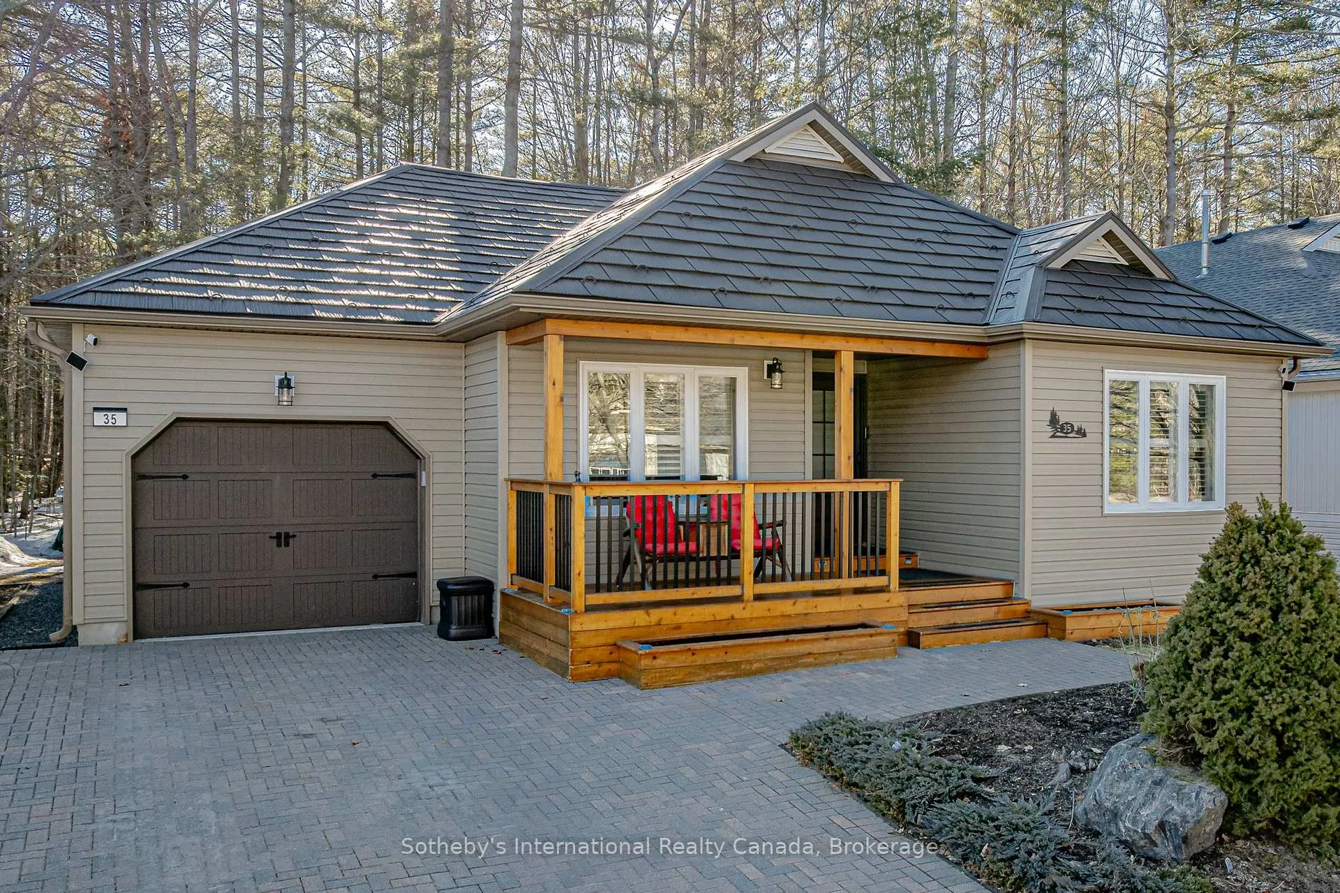 Photo 1 of 35 Pineridge Gate, Gravenhurst, Muskoka (S) — HOMEH