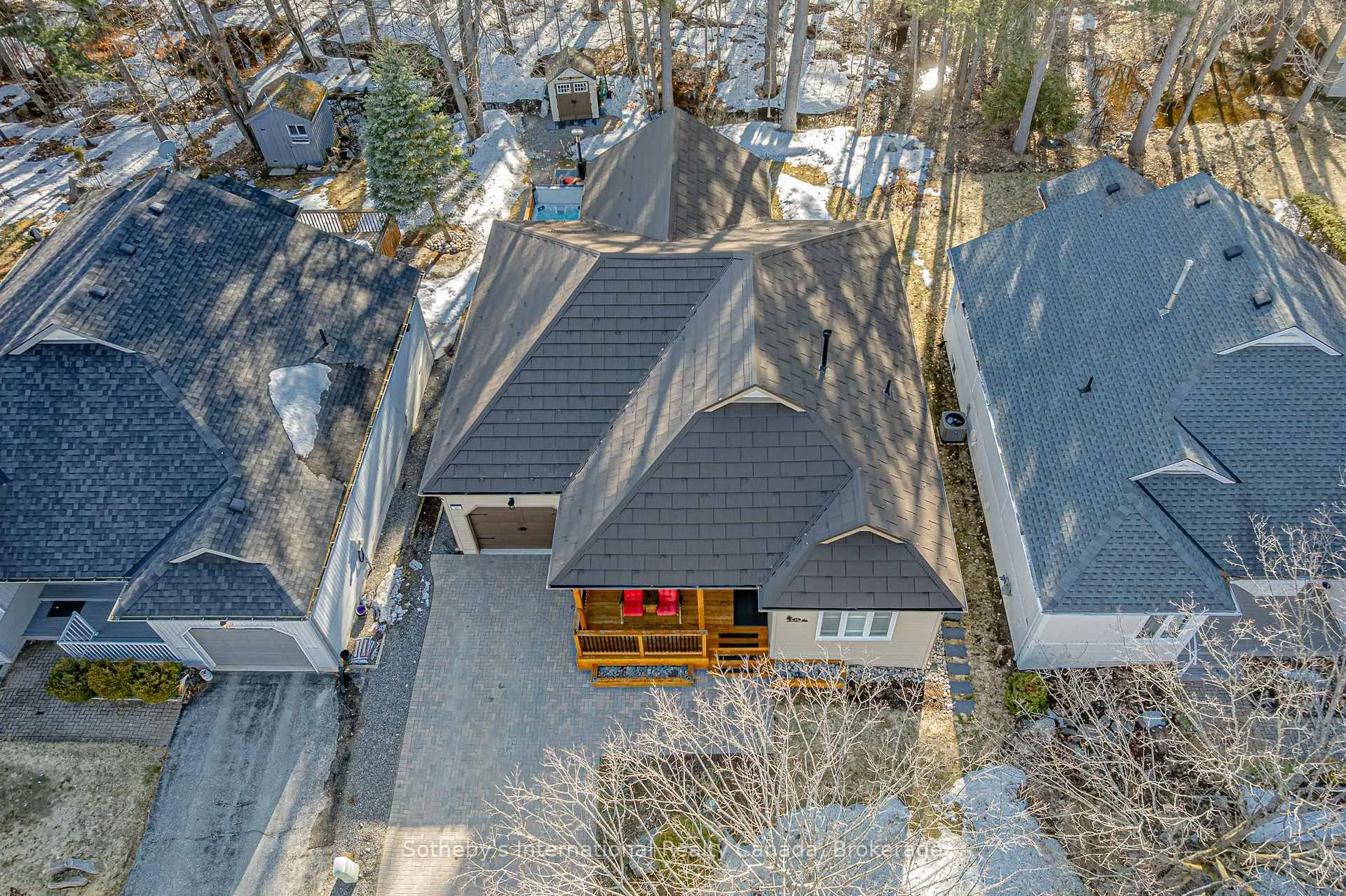 Photo 3 of 35 Pineridge Gate, Gravenhurst, Muskoka (S) — HOMEH