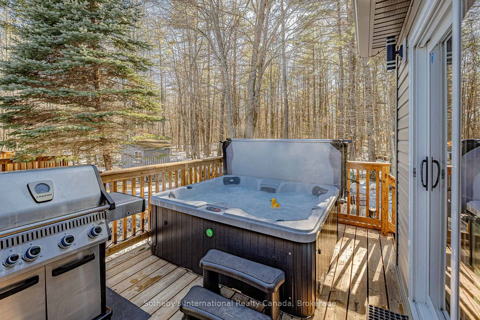 Photo 7 of 35 Pineridge Gate, Gravenhurst, Muskoka (S) — HOMEH