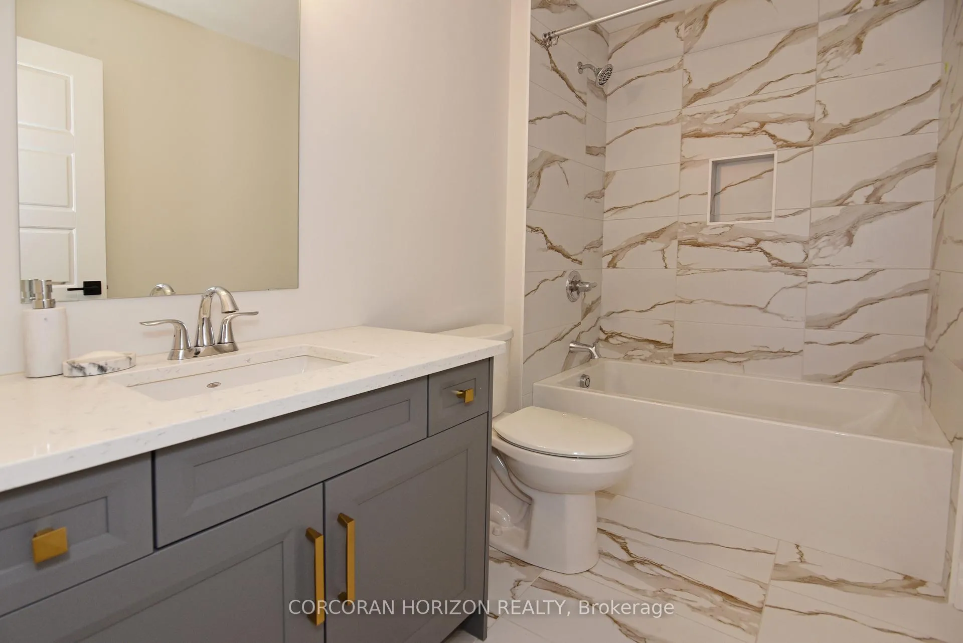 Photo 16 of 403 Breakwater Boulevard, Central Elgin, Port Stanley — HOMEH