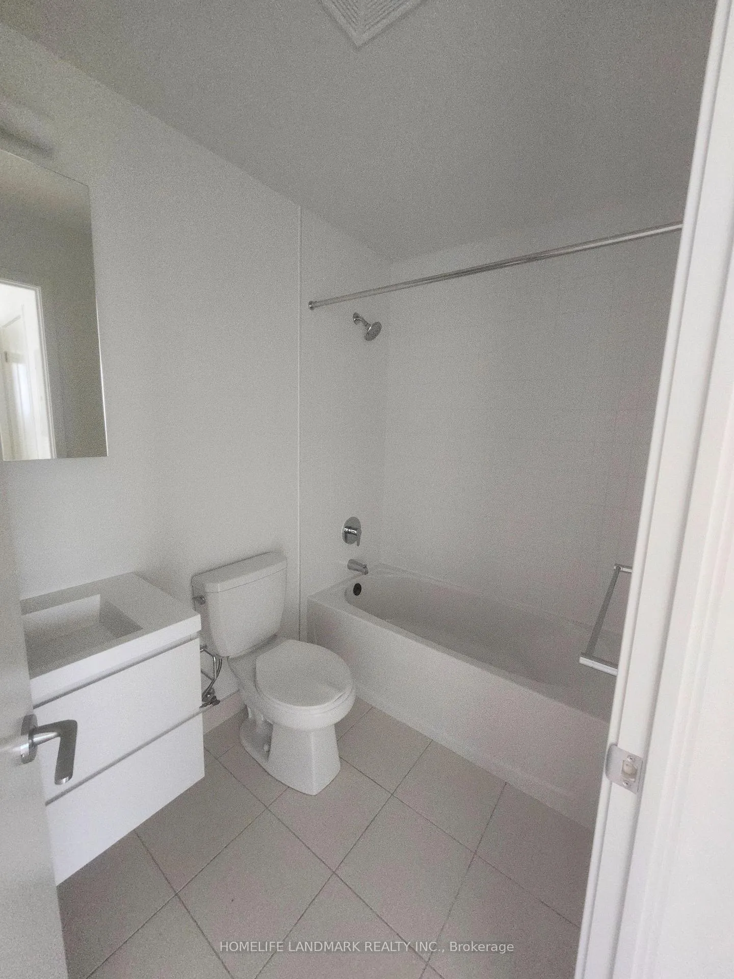 Photo 5 of Unit E1820, 56 Andre De Grasse Street, Markham, Unionville — HOMEH