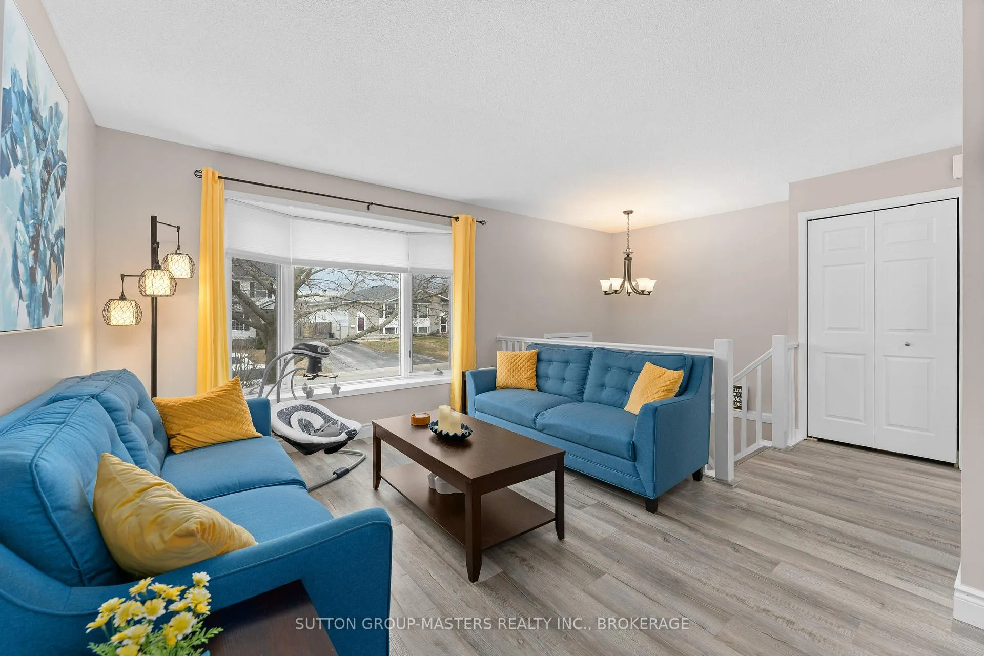 Photo 7 of 890 Warburton Crescent, Kingston, East Gardiners Rd — HOMEH