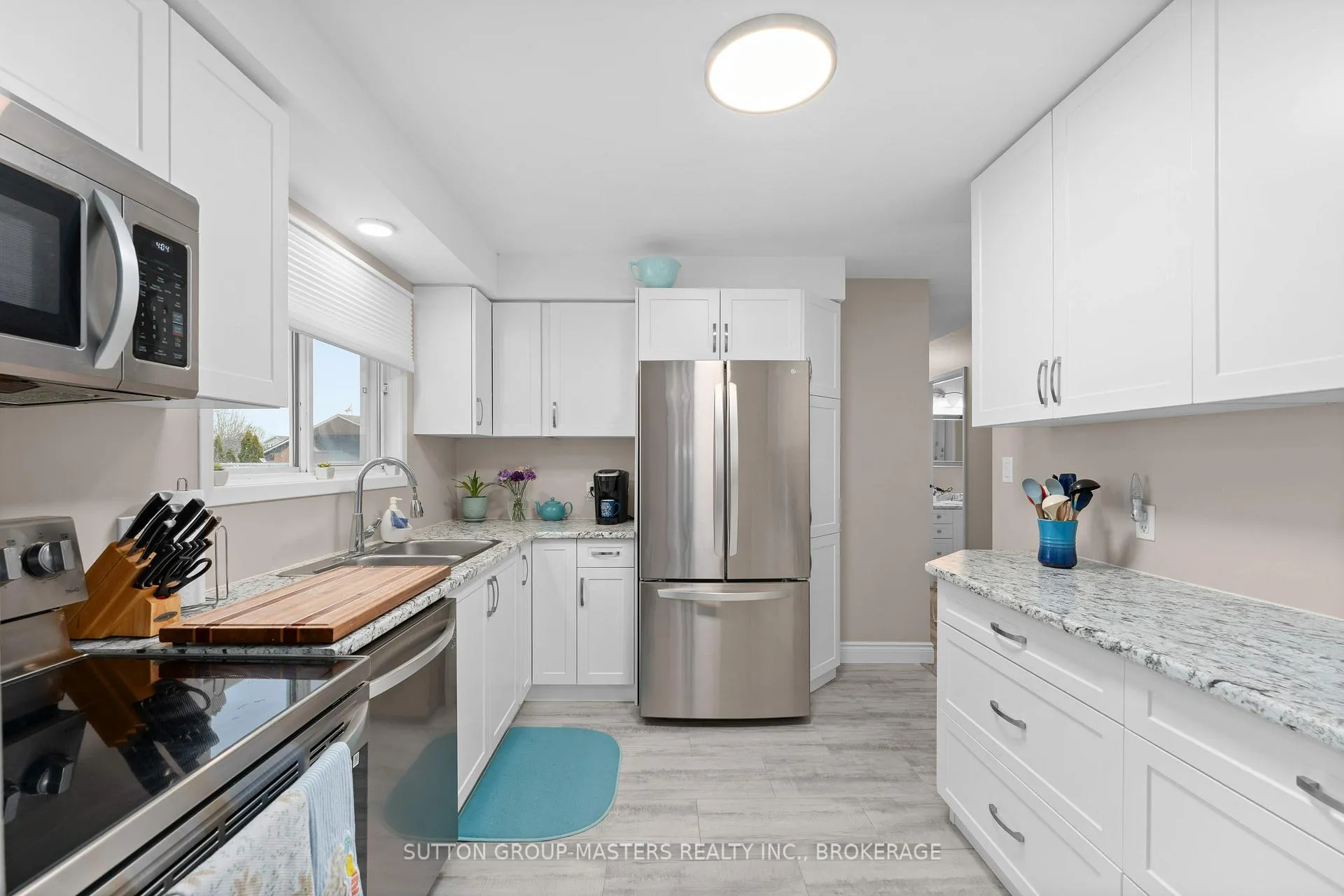 Photo 10 of 890 Warburton Crescent, Kingston, East Gardiners Rd — HOMEH