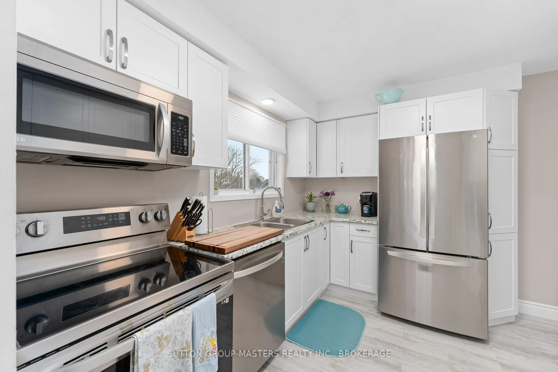 Photo 11 of 890 Warburton Crescent, Kingston, East Gardiners Rd — HOMEH
