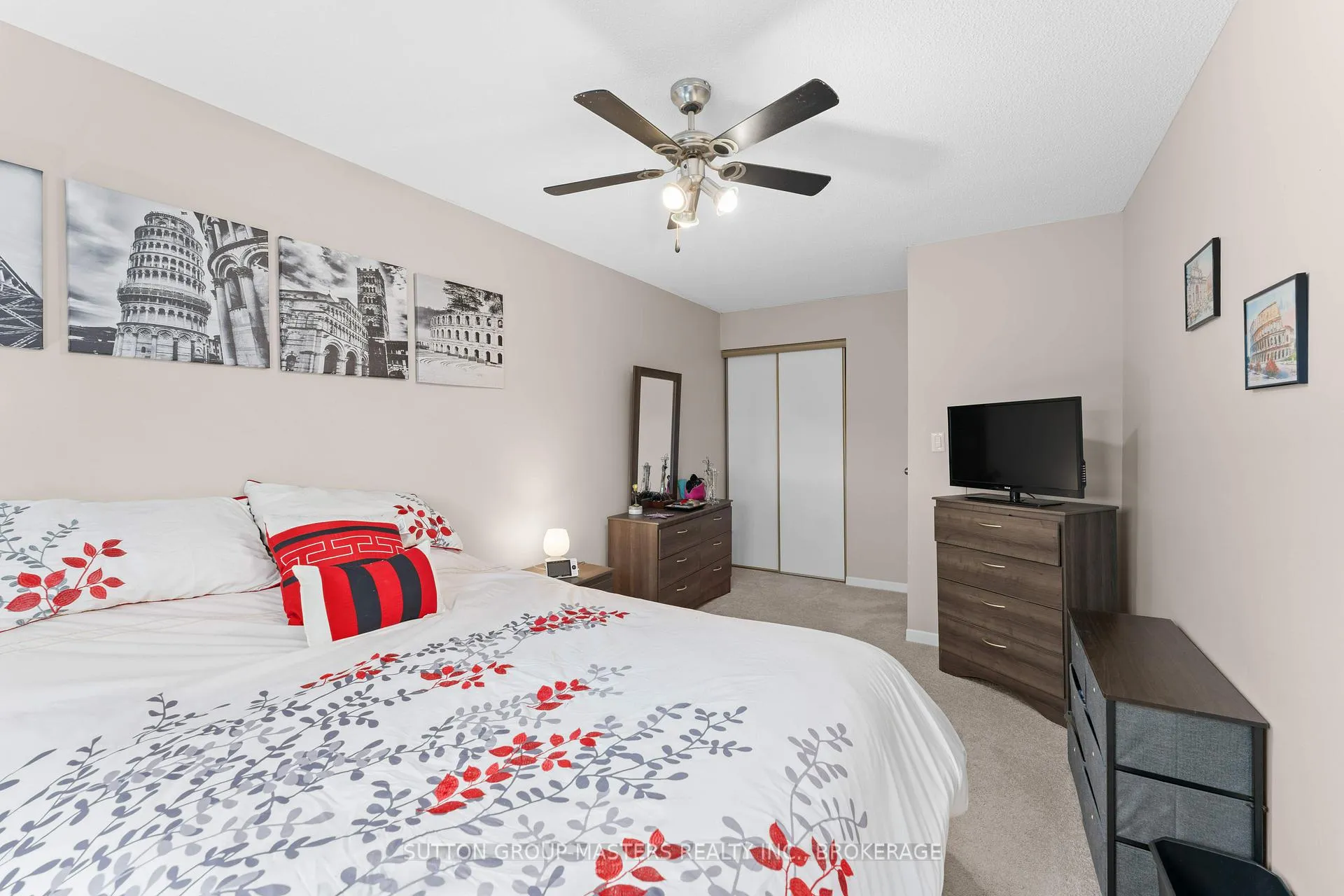 Photo 18 of 890 Warburton Crescent, Kingston, East Gardiners Rd — HOMEH