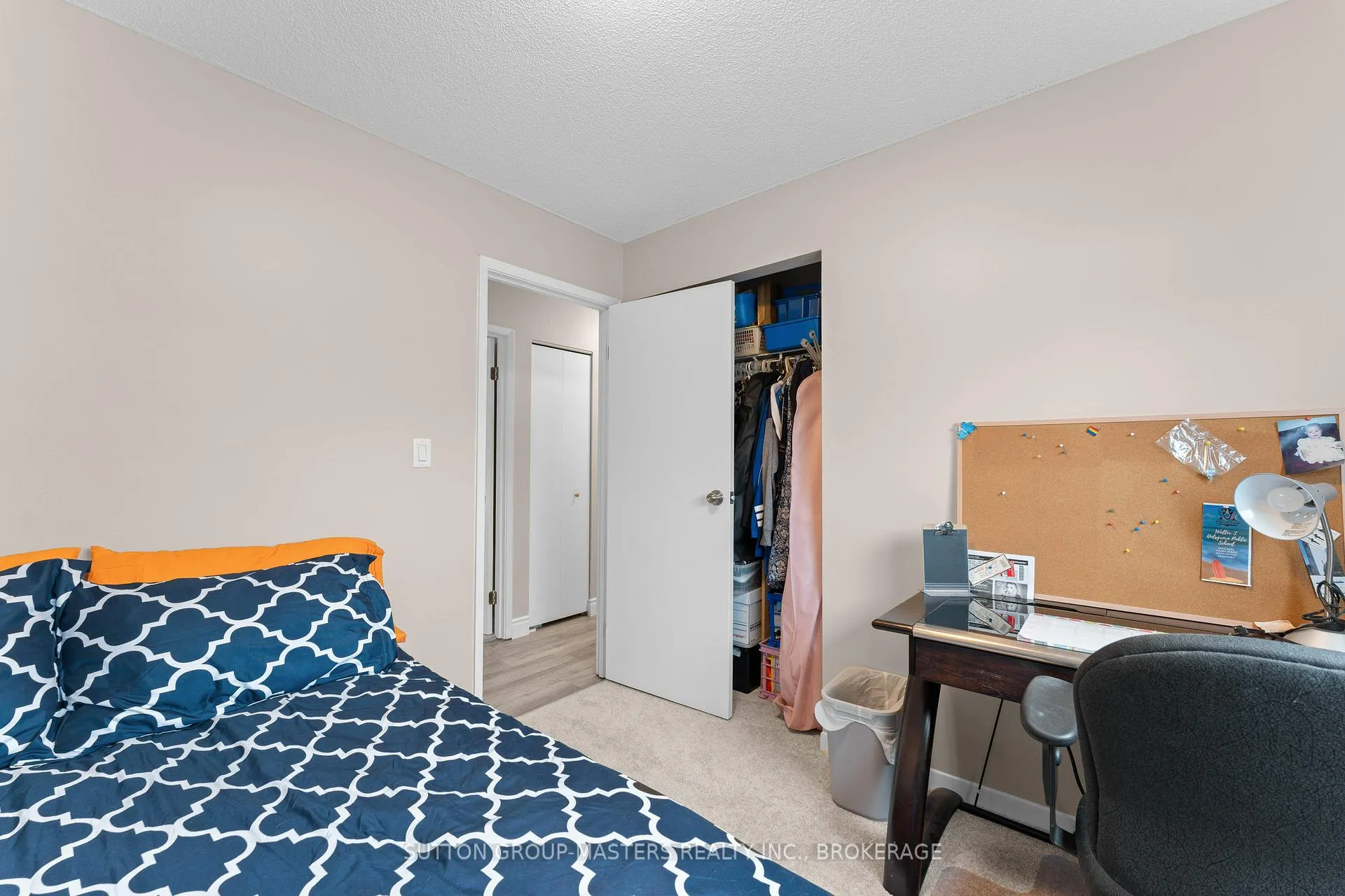 Photo 24 of 890 Warburton Crescent, Kingston, East Gardiners Rd — HOMEH