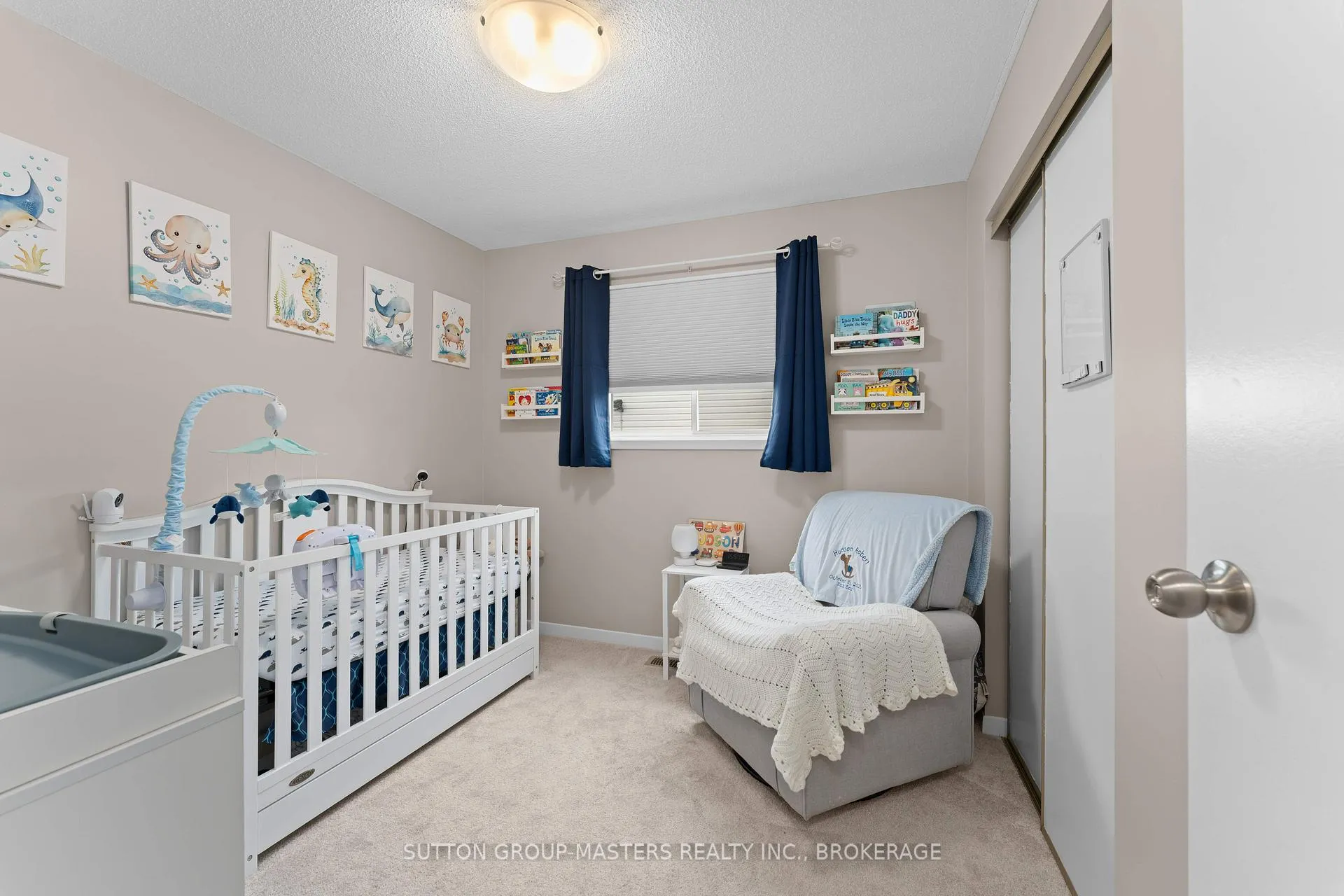 Photo 25 of 890 Warburton Crescent, Kingston, East Gardiners Rd — HOMEH