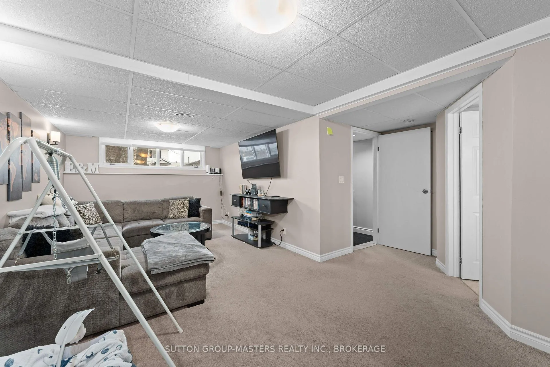 Photo 28 of 890 Warburton Crescent, Kingston, East Gardiners Rd — HOMEH