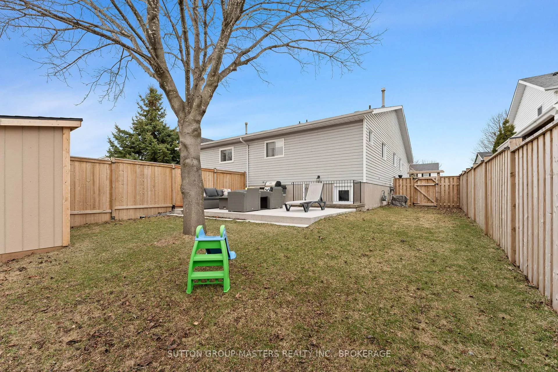 Photo 42 of 890 Warburton Crescent, Kingston, East Gardiners Rd — HOMEH