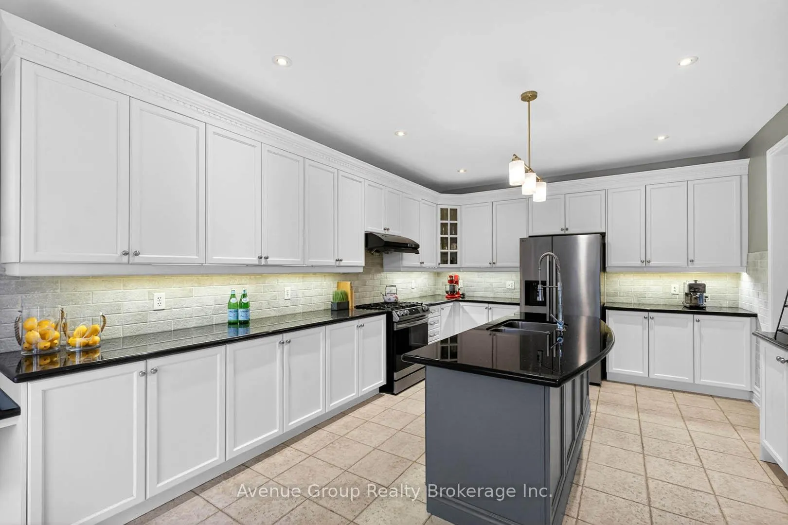 Photo 16 of 63 Adastra Crescent, Markham, Victoria Manor-Jennings Gate — HOMEH