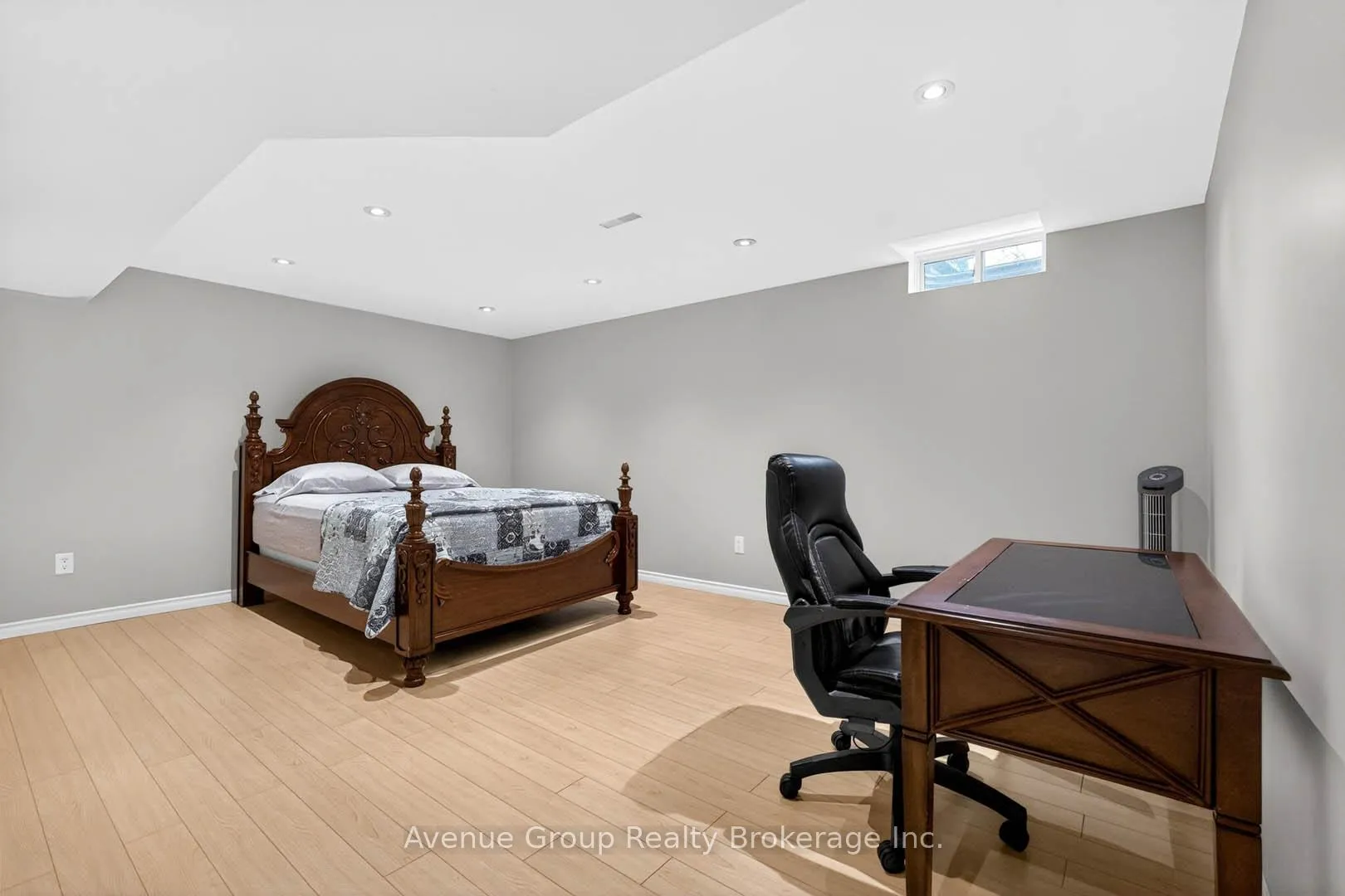 Photo 38 of 63 Adastra Crescent, Markham, Victoria Manor-Jennings Gate — HOMEH