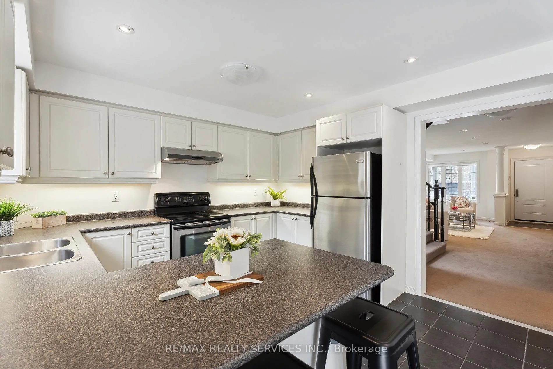 Photo 10 of 37 Pughe Street, Ajax, Northwest Ajax — HOMEH